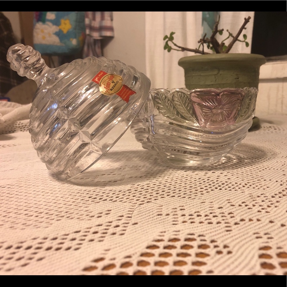 Anna Hatte lidded, crystal candy dish